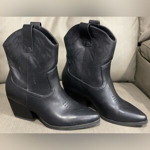 Soda Women's Ankle Boots Black Size 6